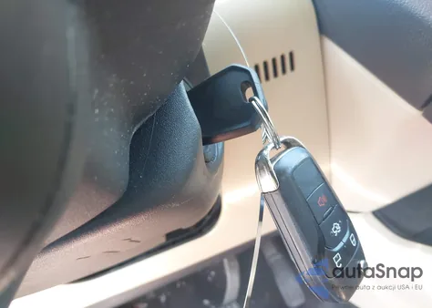 2016 Ford Fusion Se Phev z USA, uszkodzony, nr VIN 3FA6P0PU9GR101553